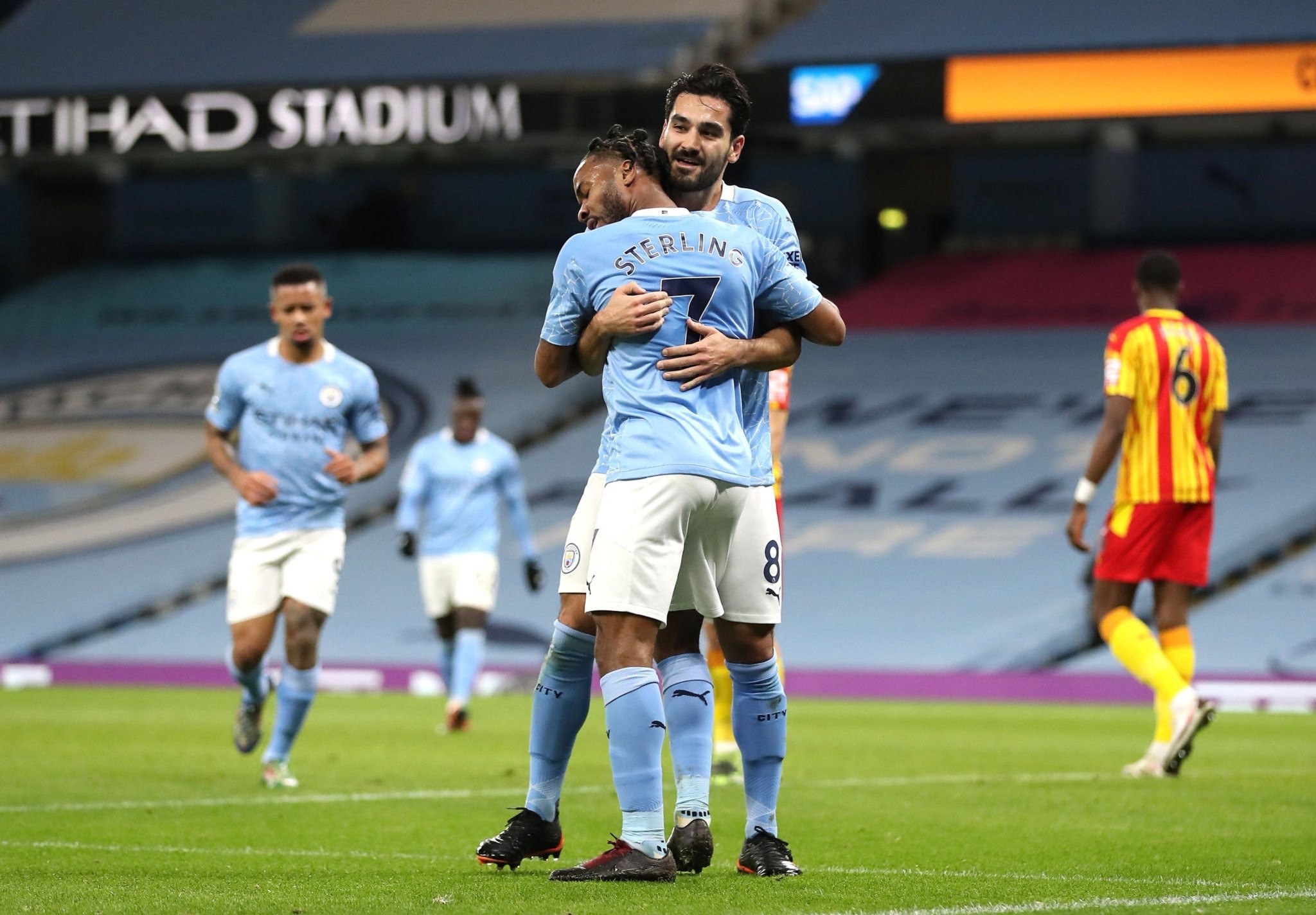 庫裏談及今晚的籃球美學 追夢的防守與領導力格外耀眼.